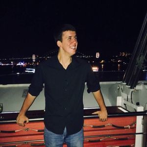 Meet your Posher, Cameron